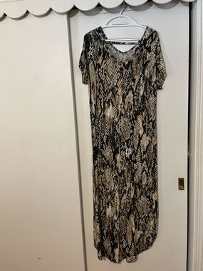 Python Print V-Neck Short Sleeve Maxi Dress - Black & Brown LulaRoe